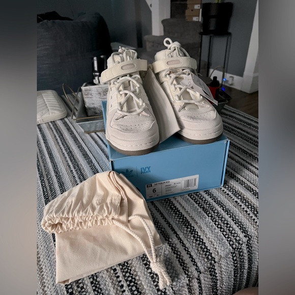 NWB/NWT: Adidas X Ivy Park Forum Mid Sneakers - Picture 11 of 12